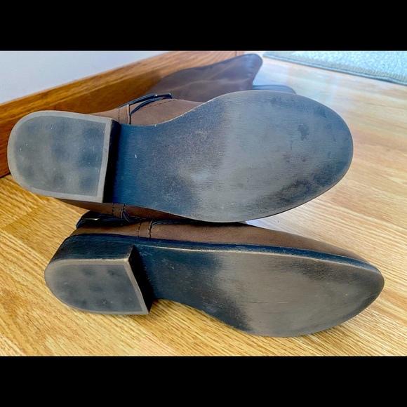 Brown buckle boots size 8.5 - Picture 2 of 4